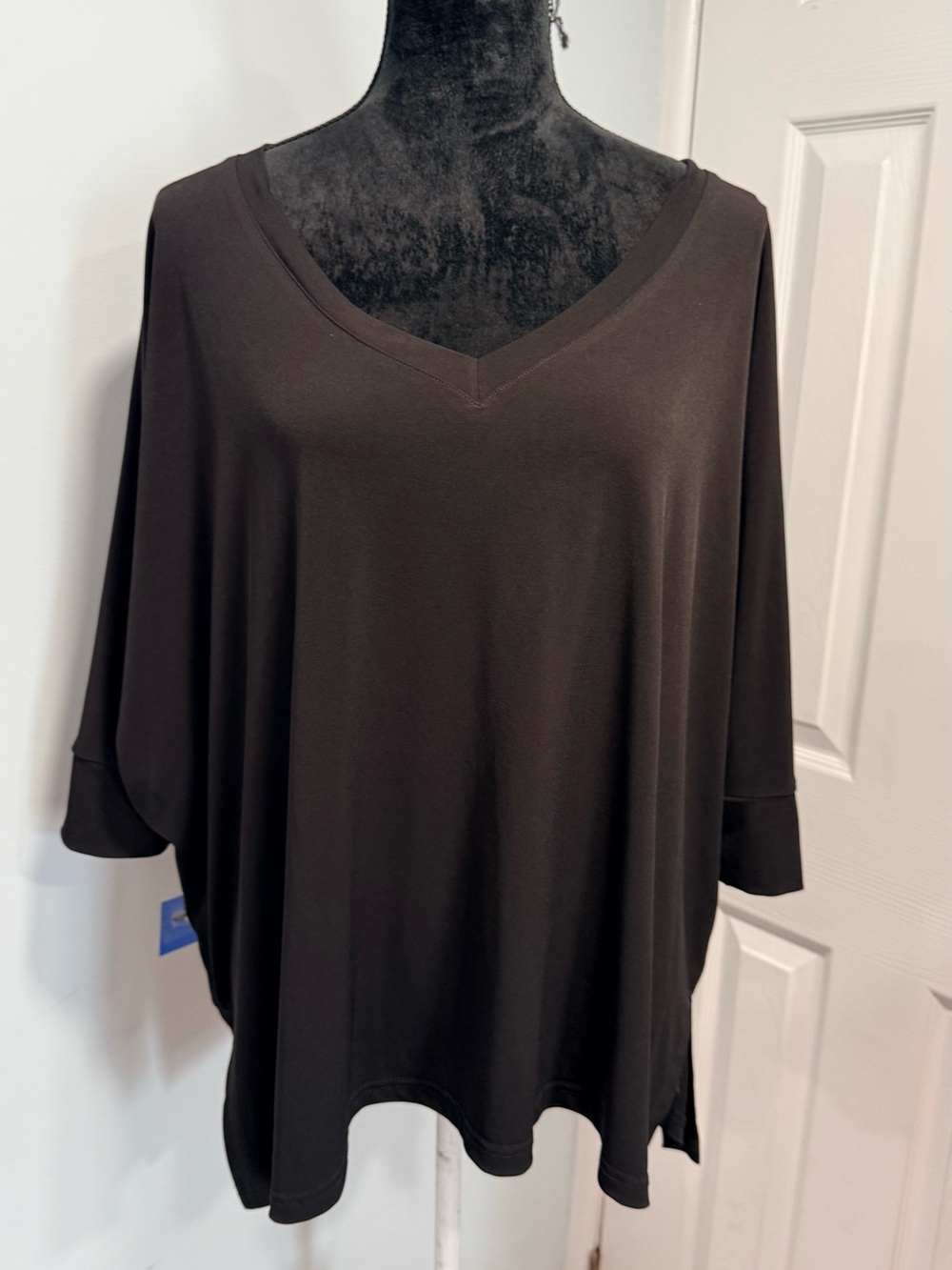 Everyday V-Neck Dolman Tunic - Black